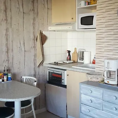 La Rocheliere 4 7 Λα Ροσέλ